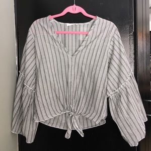 NEW Striped shirt with trendy sleeves
